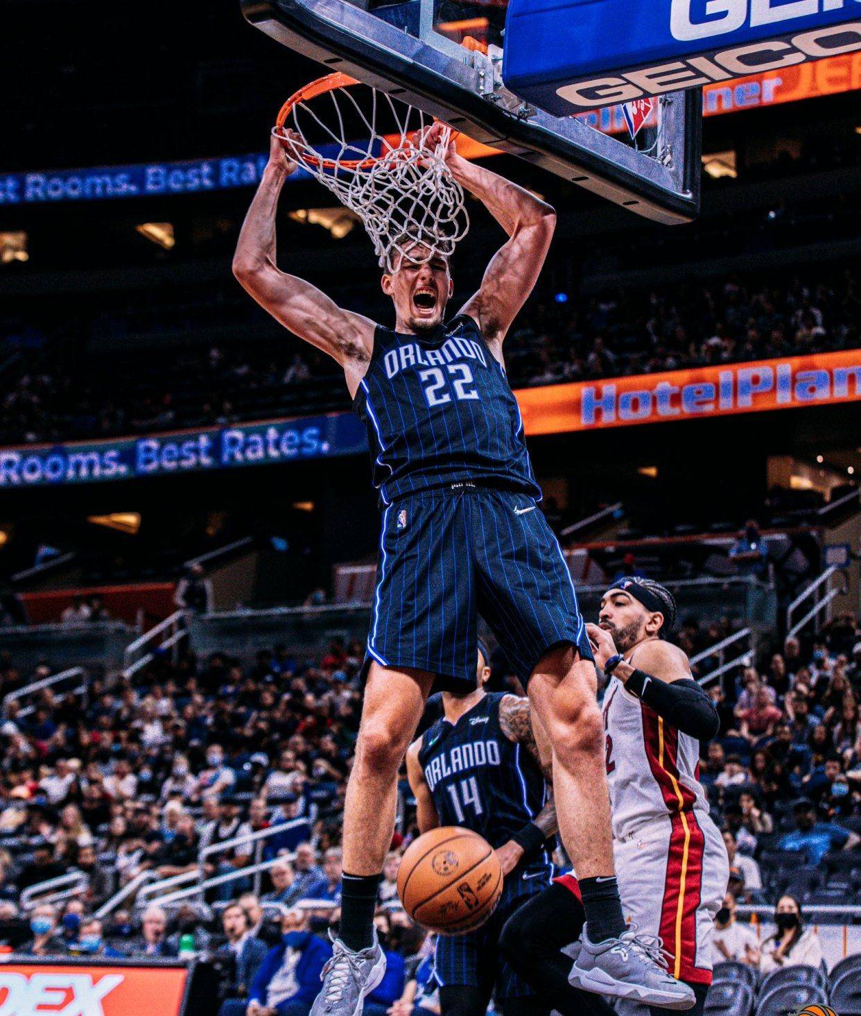 球速网页版 -波尔图vs尼斯直播在线观看