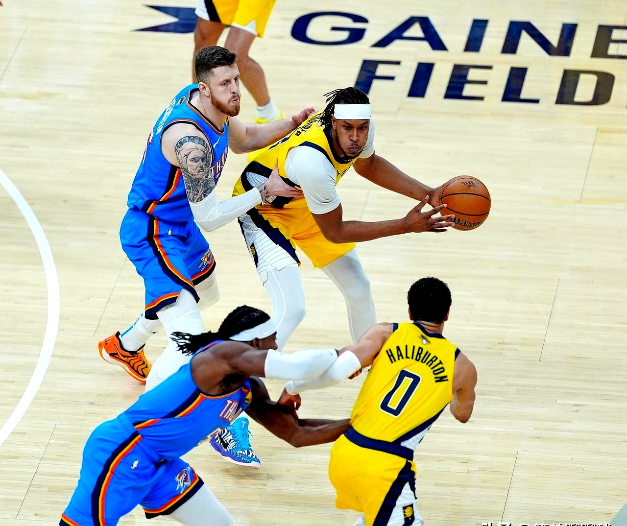 球速网站 -转折点那不勒斯刷新队史纪录，NBA常规赛今晚攻防权衡，气氛紧张，细节决定成败的简单介绍