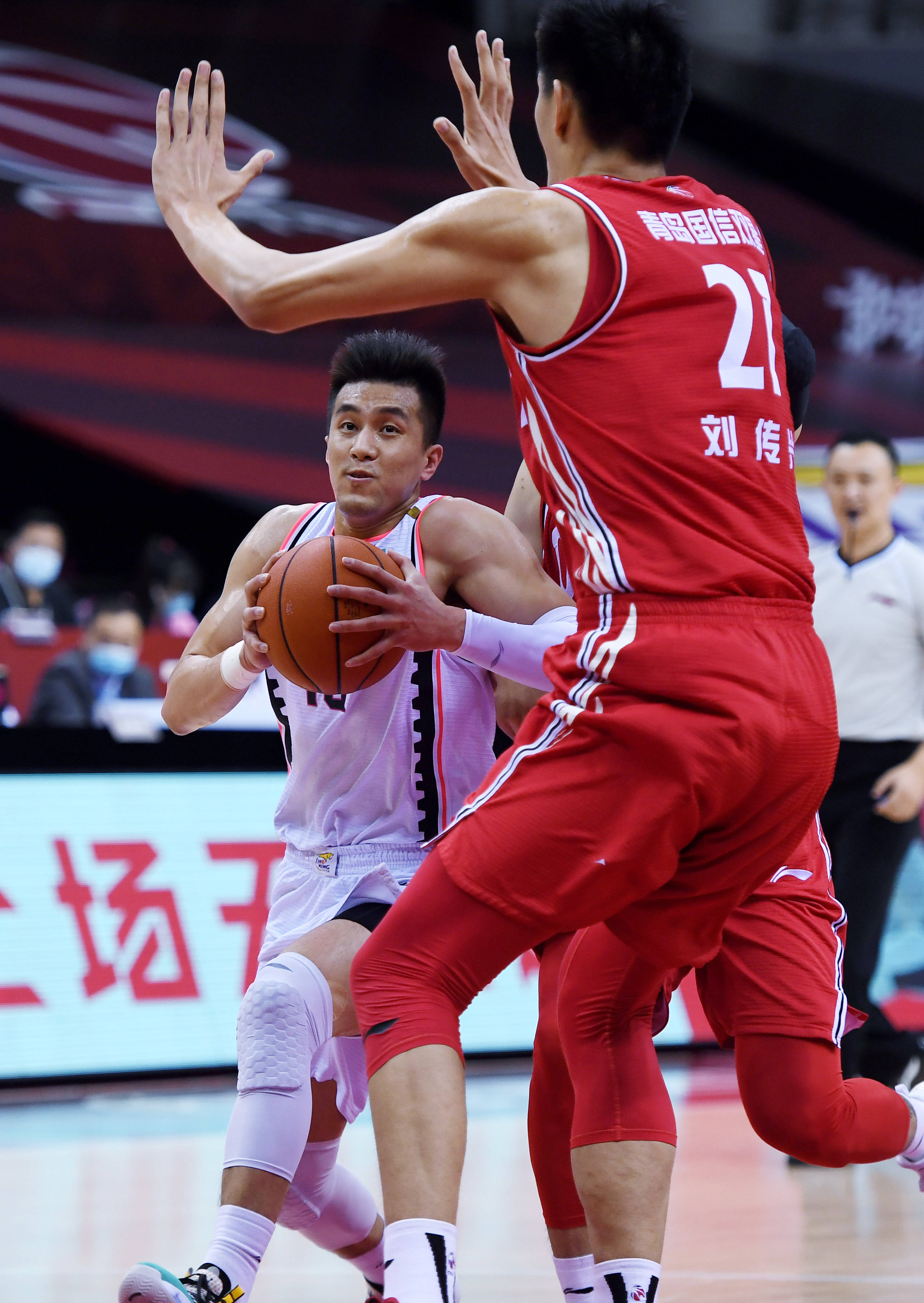 球速官网入口 -集结日辽宁本钢调整名单以备欧超杯,再遭质疑环节打磨,球迷炸锅,团队化学反应显著的简单介绍